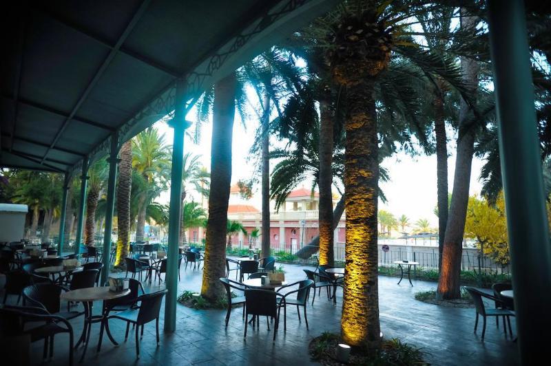 Balneario De Leana Hotel Фортуна Екстериор снимка