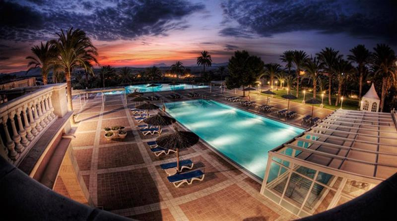 Balneario De Leana Hotel Фортуна Екстериор снимка