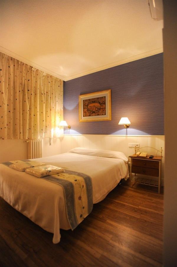 Balneario De Leana Hotel Фортуна Екстериор снимка