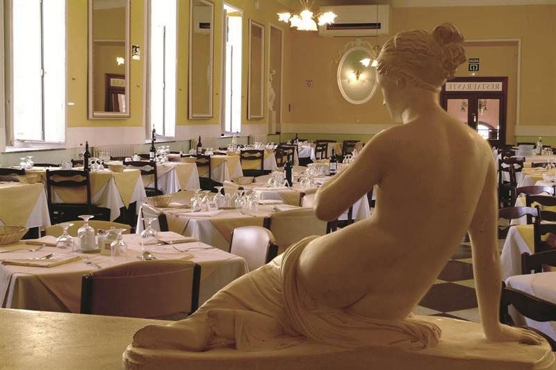 Balneario De Leana Hotel Фортуна Екстериор снимка