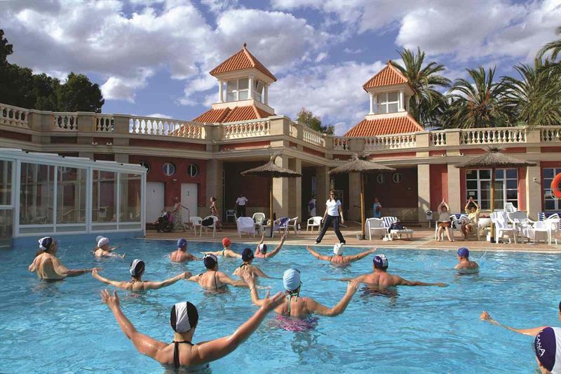 Balneario De Leana Hotel Фортуна Екстериор снимка